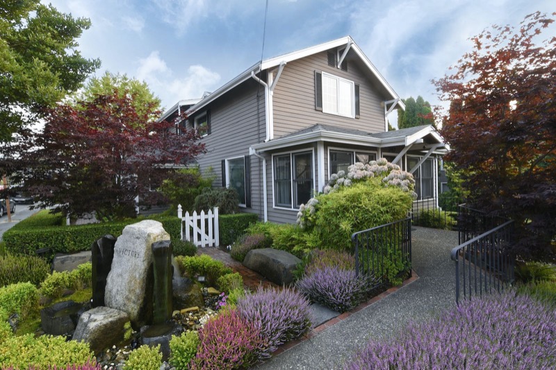 Housing Victory Exterior